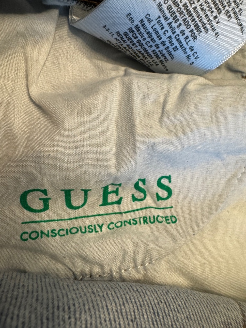GUESS Los Angeles Light Wash Straight Leg Jeans Women’s Size 29 Distressed - Picture 12 of 12